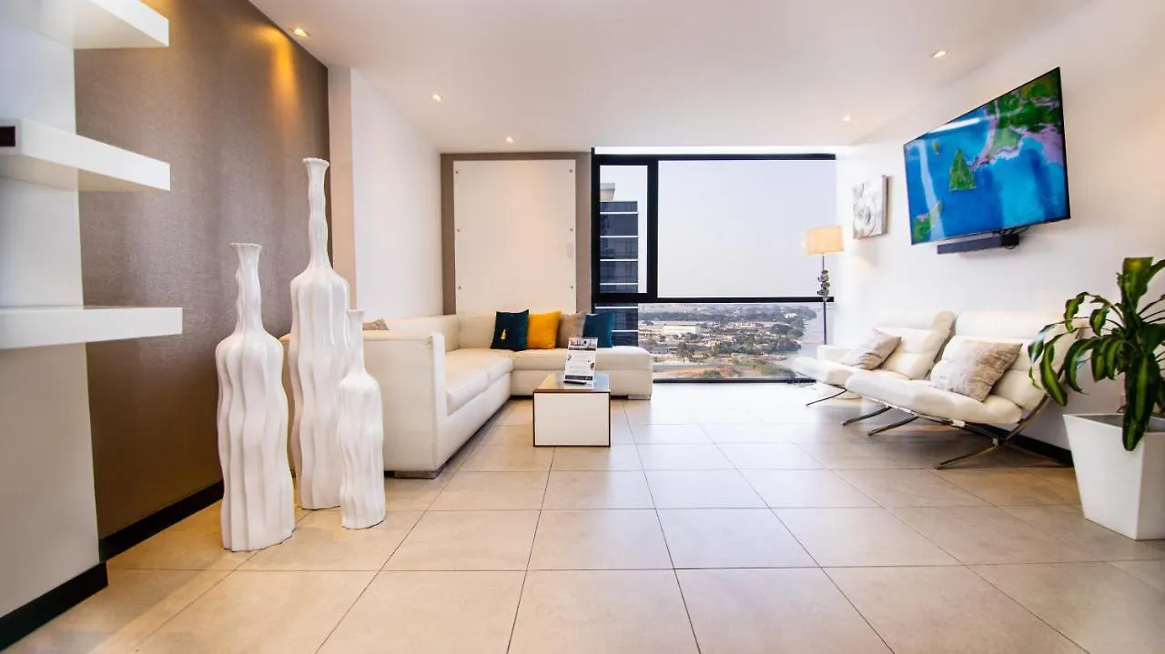 Suite 1403 Bellini 1, Puerto Santa Ana, グアヤキル 0*,  エクアドル