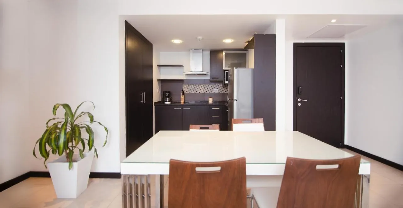 Suite 1403 Bellini 1, Puerto Santa Ana, グアヤキル 0*,